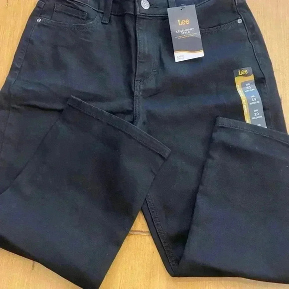 New Lee Mid Rise Capri Black size 10M - Picture 8 of 8